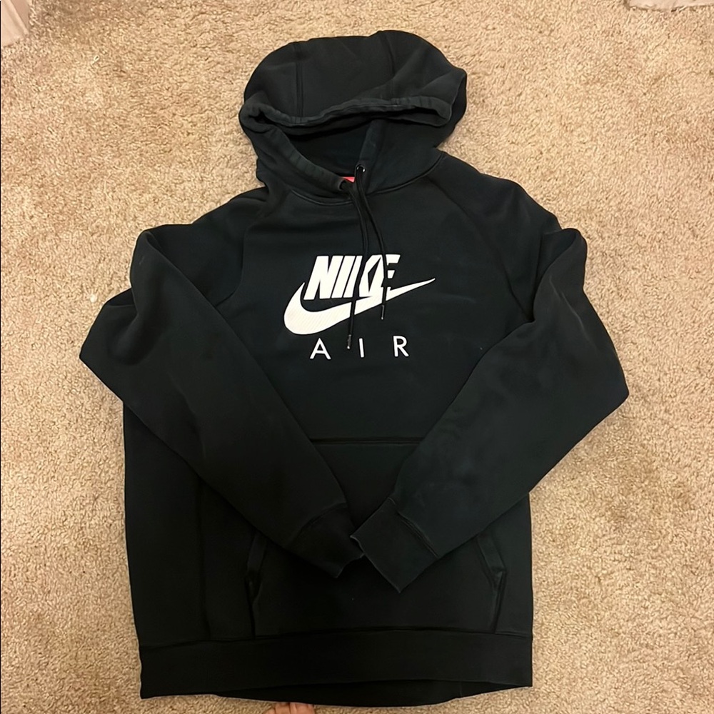Nike Black Sweater with Classic Style